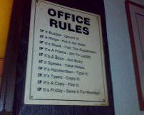 18 nejhloupějších pravidel chování na pracovišti