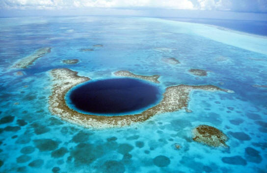 holes02 8 z nejpůsobivějších děr na povrchu Země