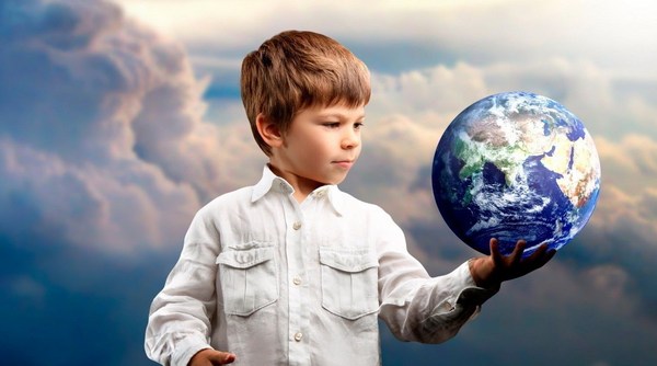 A můžete sbírat Rubikovu kostku nohama?