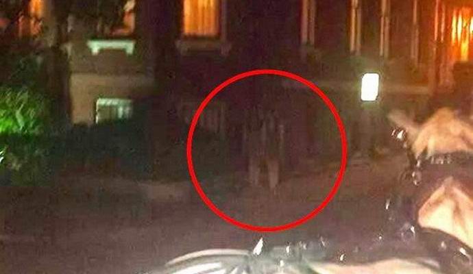 Americká fotografovaná strašidelná dvojčata