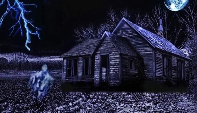 Bělavý duch fotografoval poblíž opuštěného domu