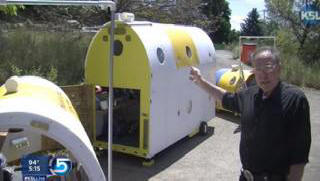 Bývalý bezdomovec vymyslel přenosné přístřešky pro všechny, kdo to potřebují.