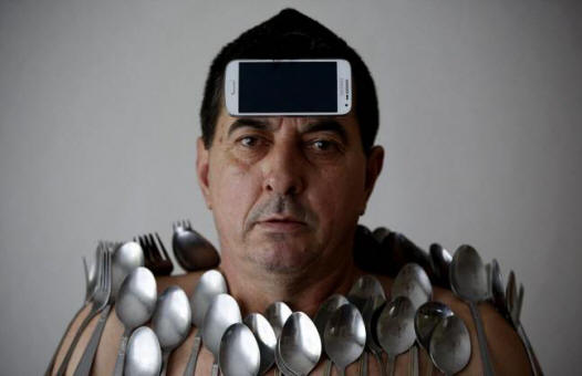 Bosnian přitahuje téměř jakýkoli předmět!