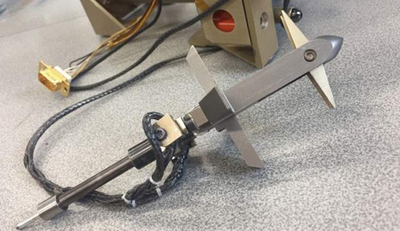 Britský satelit harpuna zesměšňoval vesmírné trosky