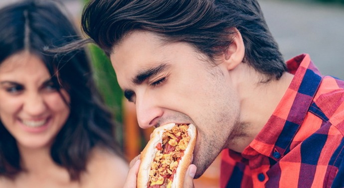 Lidská DNA nalezená v uzeninách