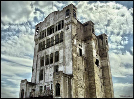 Čeljabinští studenti vystrašili ducha ze starého výtahu