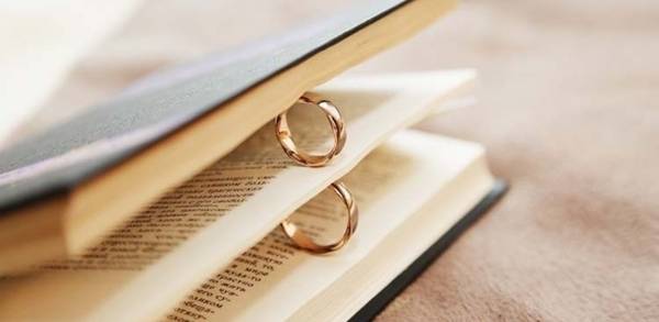 manžel ztratil snubní prsten 