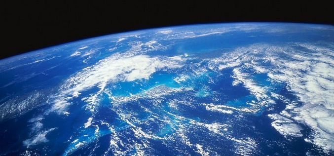 Co nebo kdo nám pomáhá vyhnout se univerzální katastrofě?