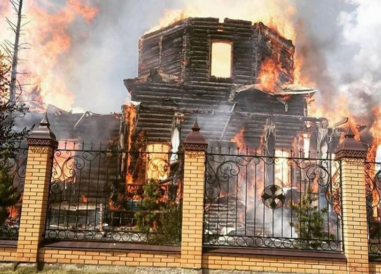 Zázračná ikona kostela vesnice Chimeevo znovu zázračně přežila.