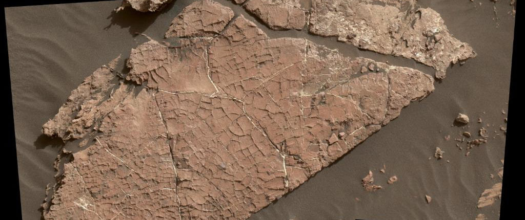 Curiosity najde nové důkazy o vodě na Marsu 