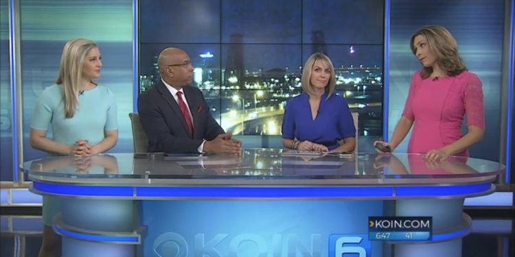 Dva UFO zachycené naživo v KOIN 6 News