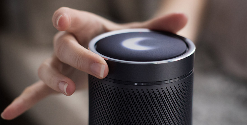 Odborníci varují před nebezpečím používání inteligentních reproduktorů