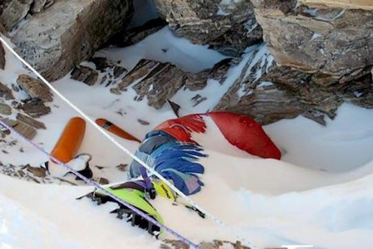 everestcemetery01-620x416