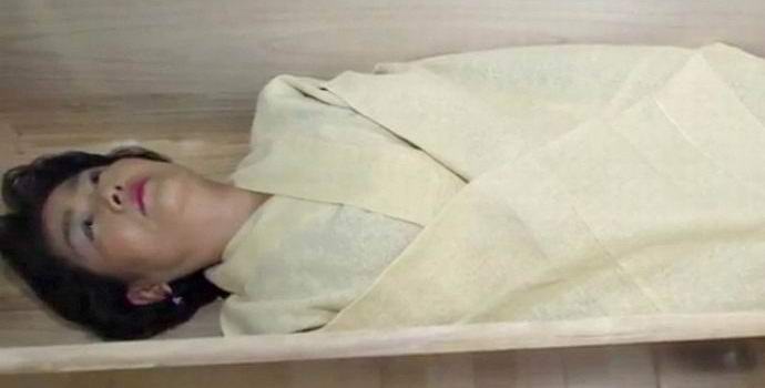 Chcete začít oceňovat život - lehněte si do rakve