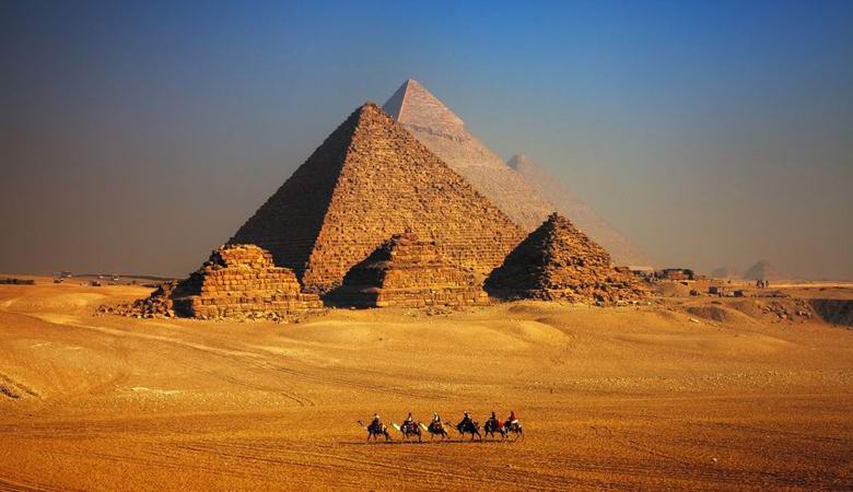 Inženýr odhalil tajemství fenomenální přesnosti egyptských pyramid.