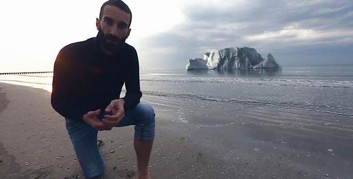 Ital bude žít rok na tajícím ledovci