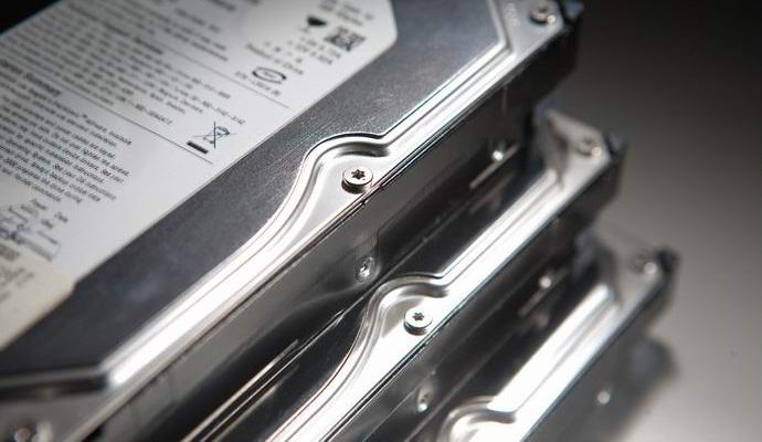 Vynalezen datový sklad velikosti Atom