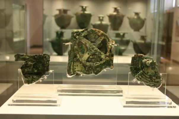 Učit se starověký počítač od Antikythery