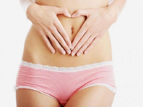 Proč dívce svěří žaludek 