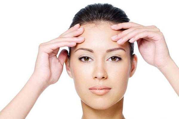 Proč muži a ženy svědí čela? 