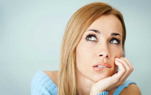 Proč ta pravá tvář svěděla 