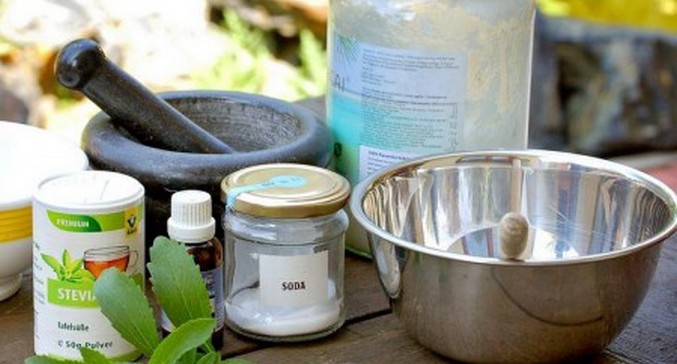 Jak výrobci zubních past ničí naše zuby