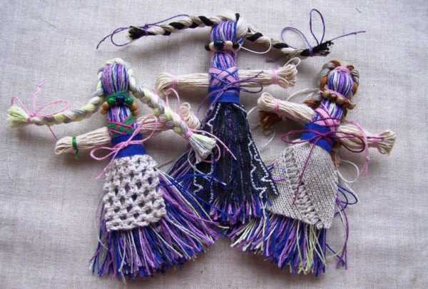 DIY slovanské amulety vyrobené z nití 