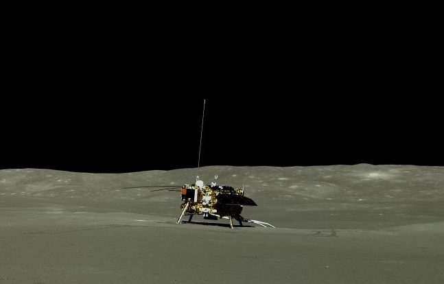 Team Chang'e 4 odhaluje epické nové fotografie z temné strany měsíce 