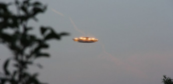 Vesmírné středisko pro studium UFO