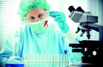 Vzorky vody přenesené do laboratoře