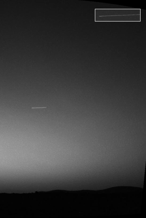 UFO na Marsu, fotografoval