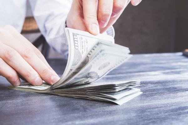 je možné počítat peníze za noc 