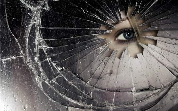 proč se nemůžeš podívat do rozbitého zrcadla 