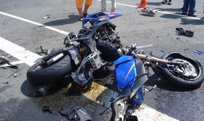 Duše, která opustila tělo havarovaného motocyklista, narazila do kamery.