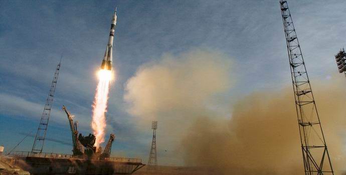 V kosmickém přístavu