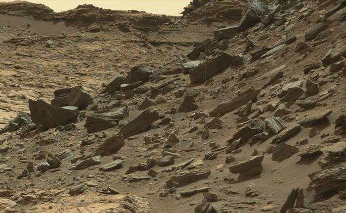 Mimozemská kosmická loď na Marsu