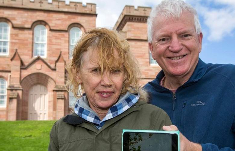 Monster znovu fotografoval na Loch Ness