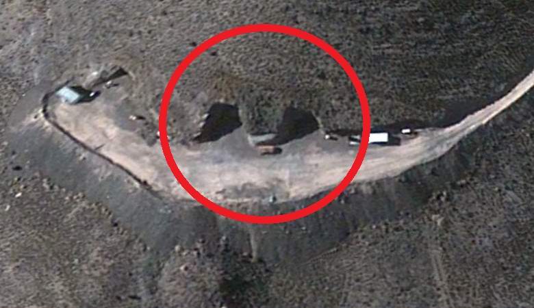 Na satelitní fotografii