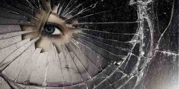 Lidové znamení: proč se zrcadlo rozbije 