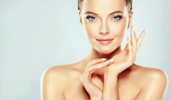 pupínek na levé tváři je znamením 