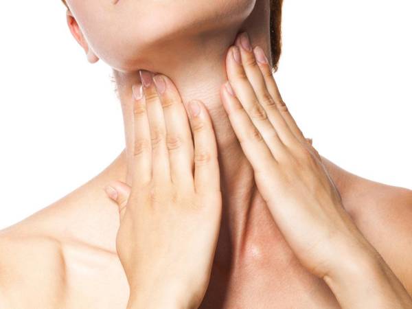 pupínek na znamení krku 