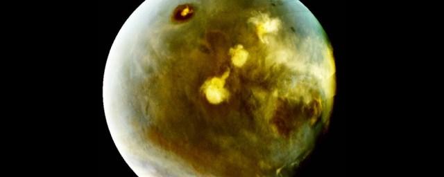 NASA předložila snímky Marsu v ultrafialovém spektru