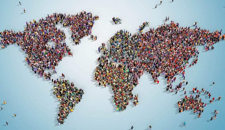 Populace planety se blíží 9,7 miliardy.