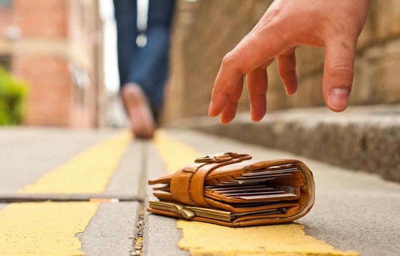 Nevybírejte věci jiných lidí ze Země