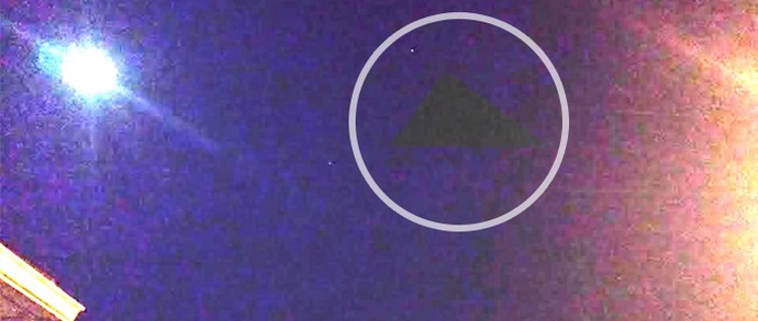 Přes Chicago se objevila neobvyklá mimozemská loď