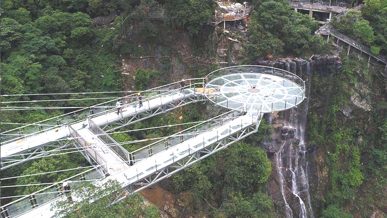 Od skleněných mostů k skleněné pozorovací plošině