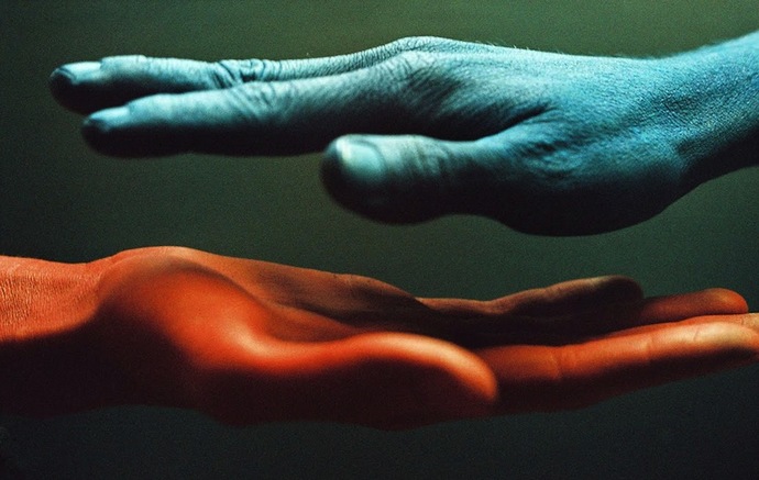 První skupinový kontakt pozemšťanů s mimozemšťany