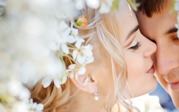 proč nemůžeš líbat do očí 