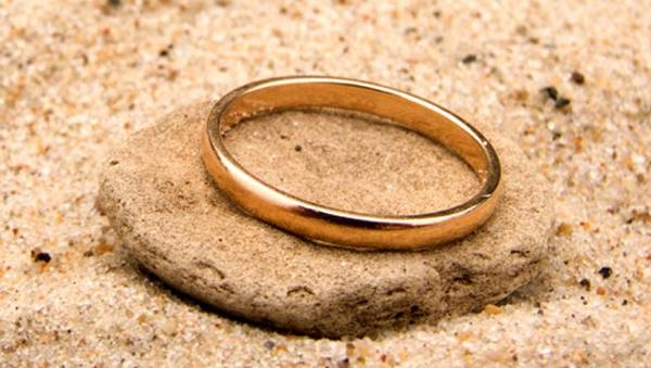 známky ztraceného prstenu 