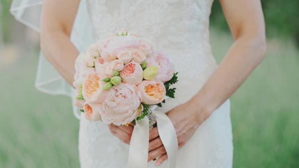 proč mámina svatba sní 